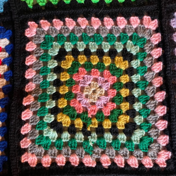 Hand made  Crochet Squares throw - Picture 7 of 16